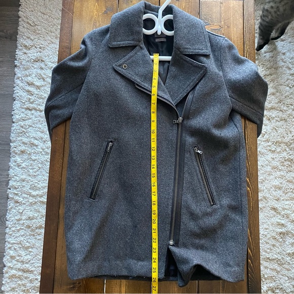 Gap women’s jacket - Picture 3 of 5